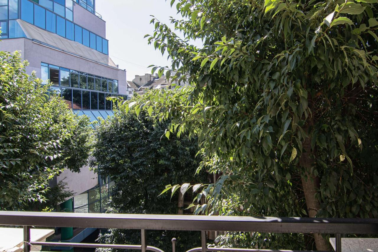 Luxury City Center Two Bedroom Apartment Close To Beach Varna Exterior photo